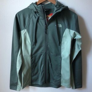 💓NEW LISTING💓 North Face Jacket